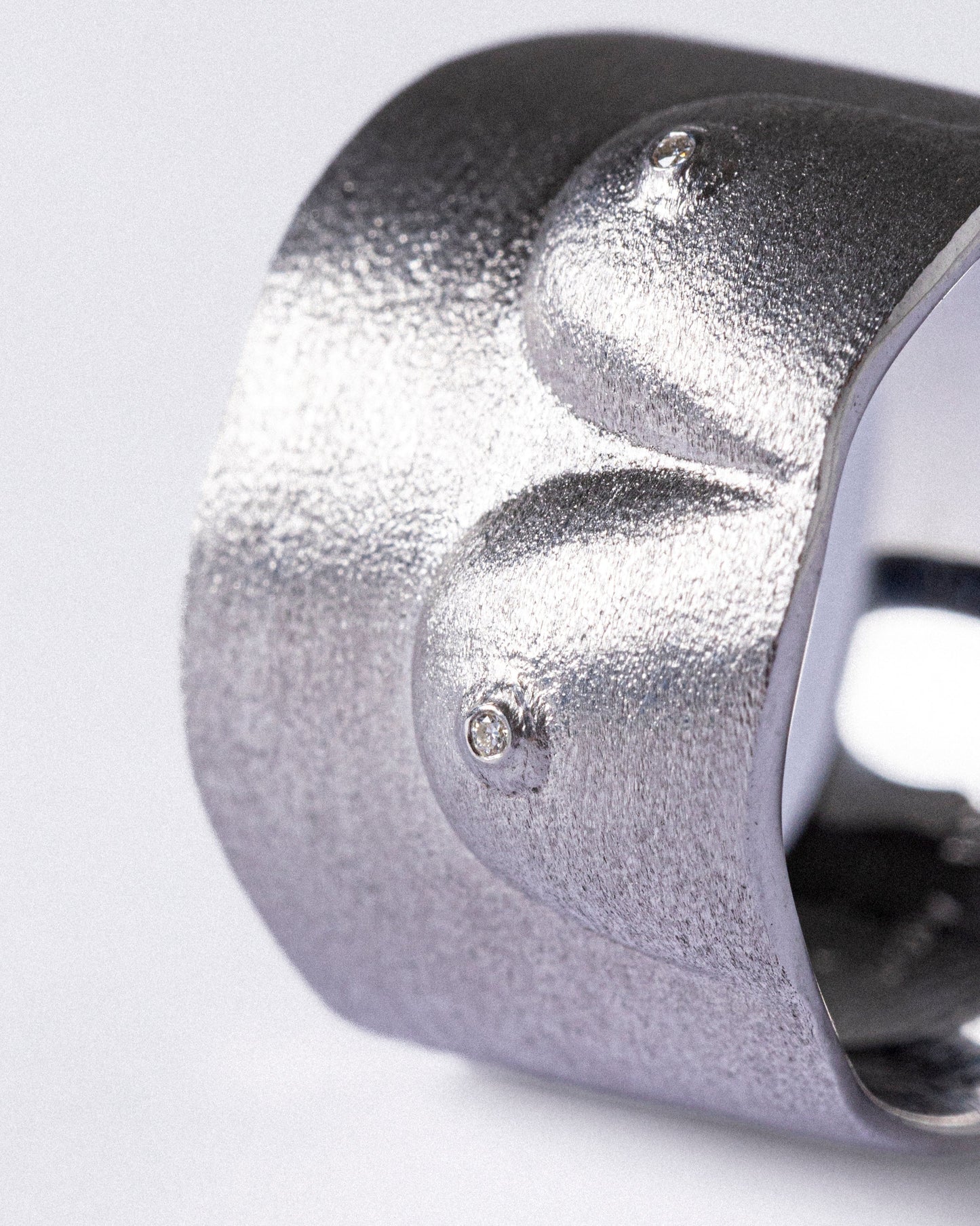 BAGUE SCULPTURE N°1 LIGHT DIAMANTS