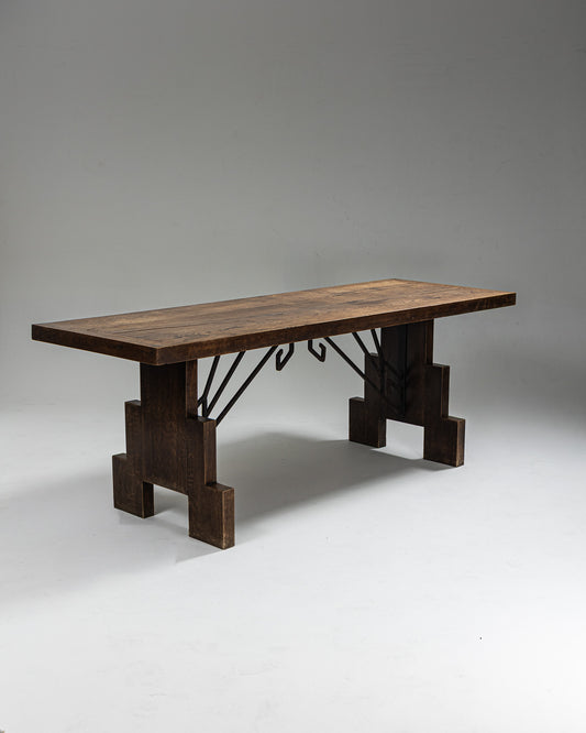 TABLE EN CHÊNE ET FERRONERIE, 1940s
