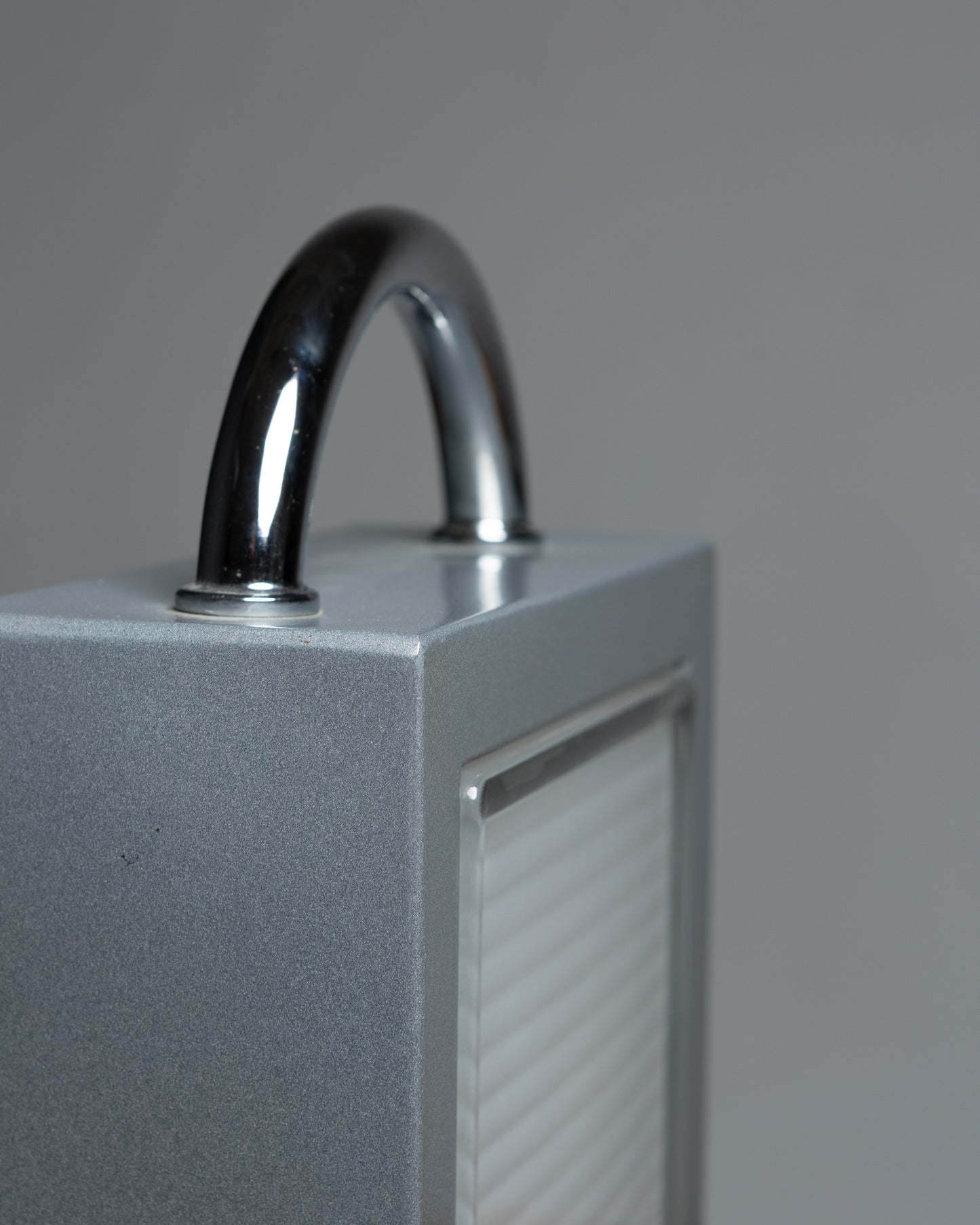LAMPE EN MÉTAL ET VERRE 'VALIGETTA', MATTEO THUN, 1980s