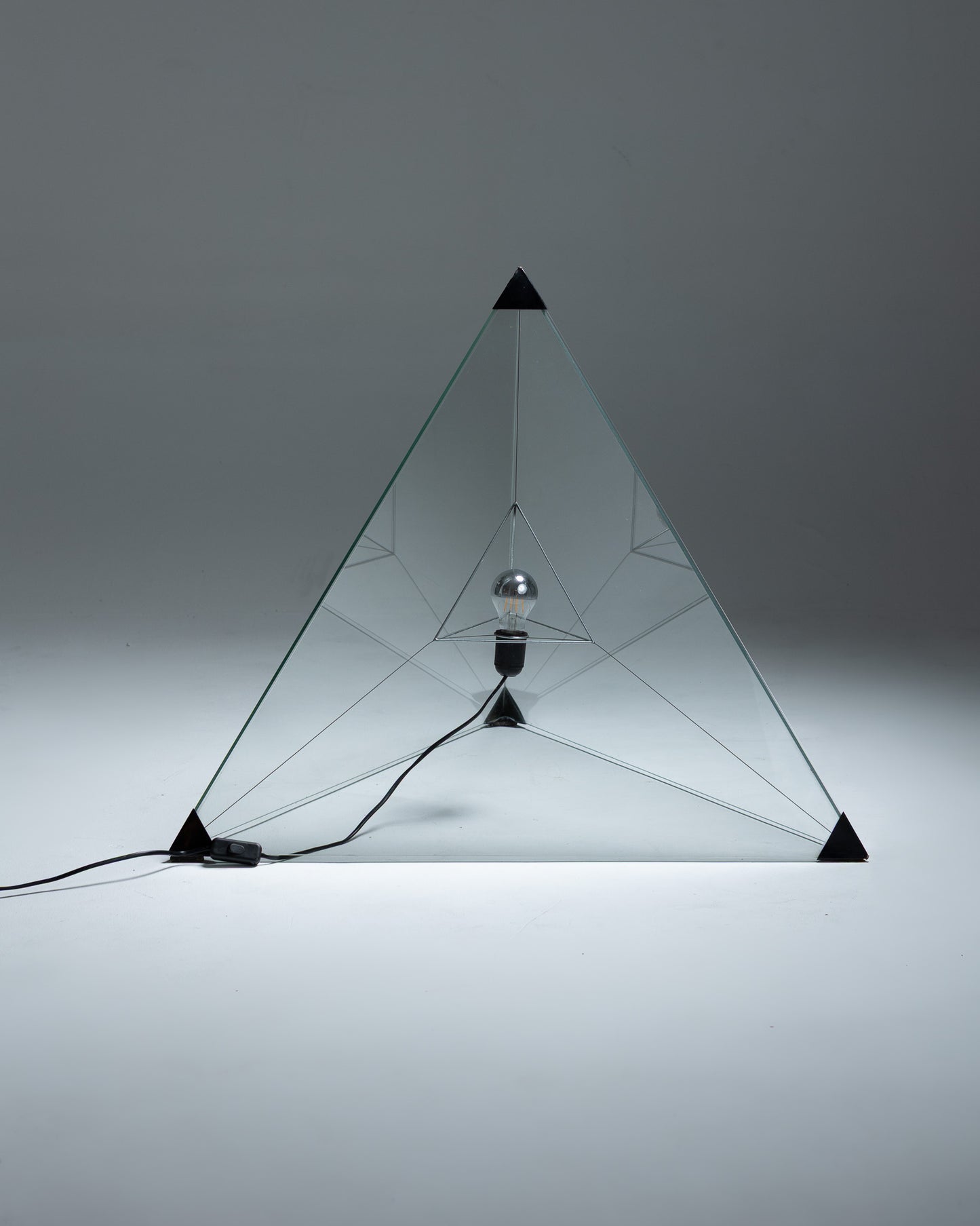 LAMPE 'TETRAHEDRON', INDOOR, 1970s