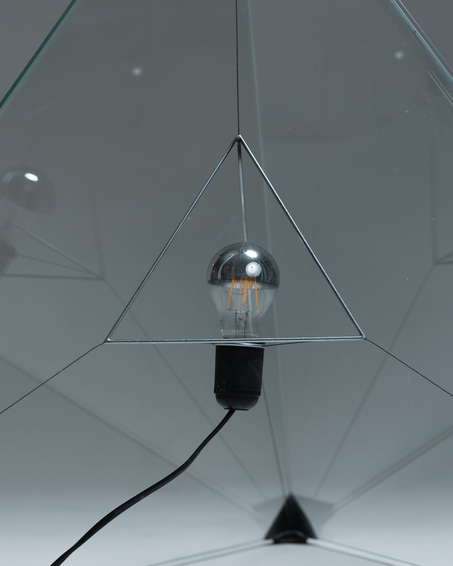 LAMPE 'TETRAHEDRON', INDOOR, 1970s