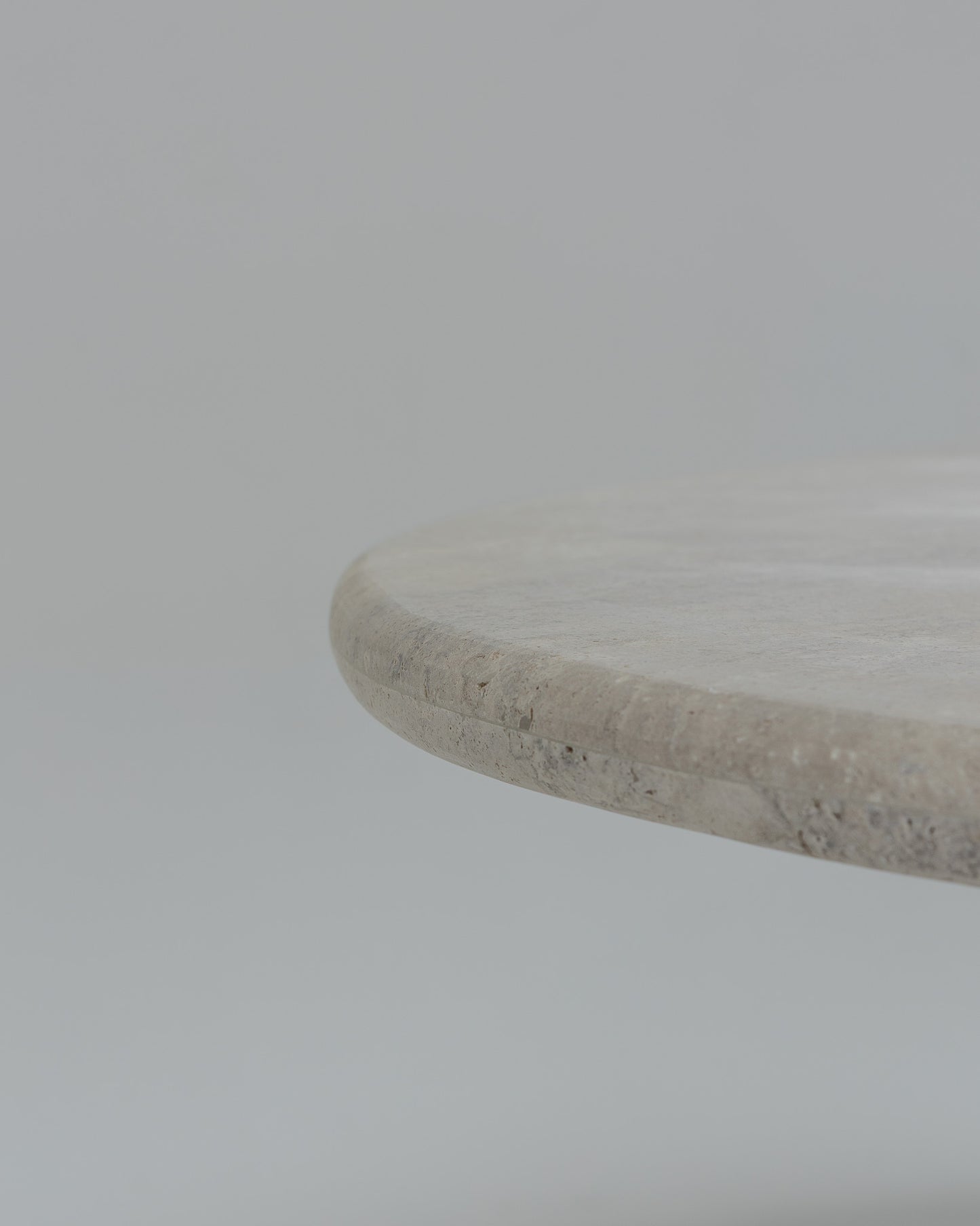 TABLE EN TRAVERTIN, CATTELAN ITALIA, 1980s