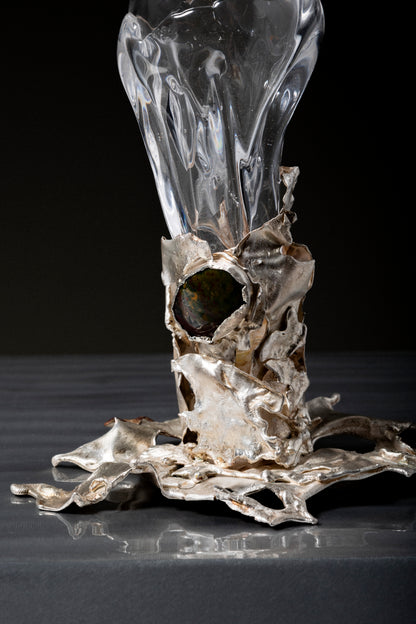 VERRE À PIED EN ARGENT ET PIERRES PRÉCIEUSES