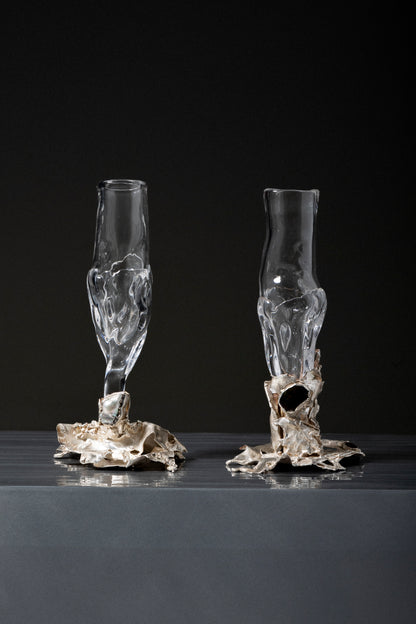 VERRE À PIED EN ARGENT ET PIERRES PRÉCIEUSES