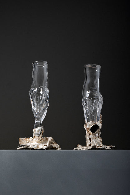 VERRE À PIED EN ARGENT ET PIERRES PRÉCIEUSES
