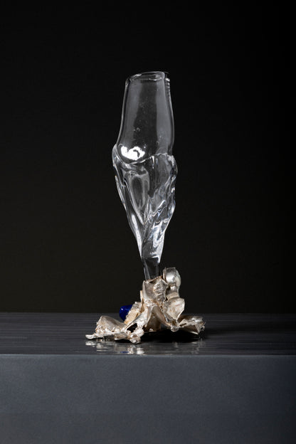 VERRE À PIED EN ARGENT ET PIERRES PRÉCIEUSES