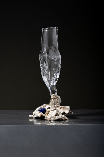 VERRE À PIED EN ARGENT ET PIERRES PRÉCIEUSES