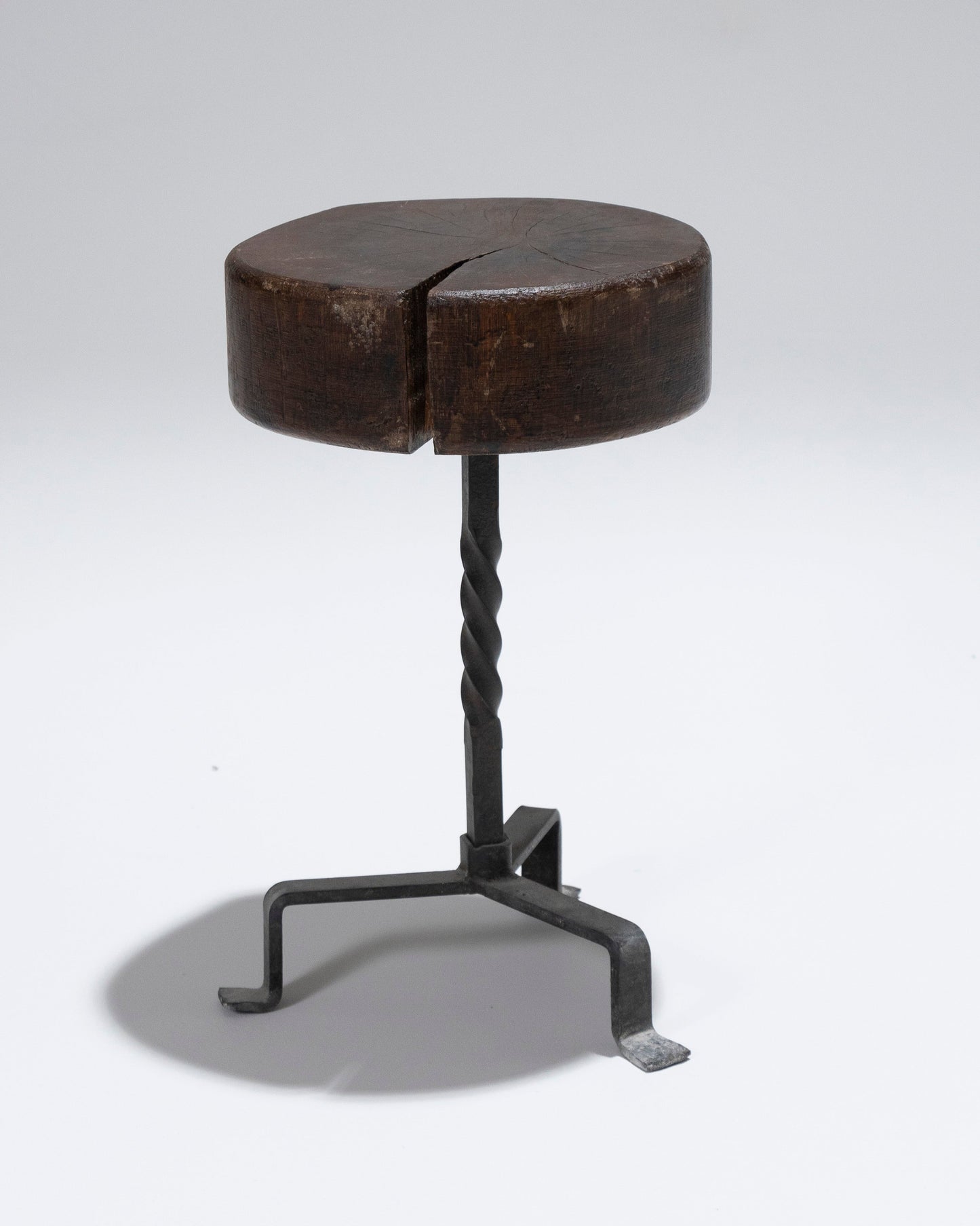 TABOURET BRUTALISTE EN BOIS MASSIF, 1960s