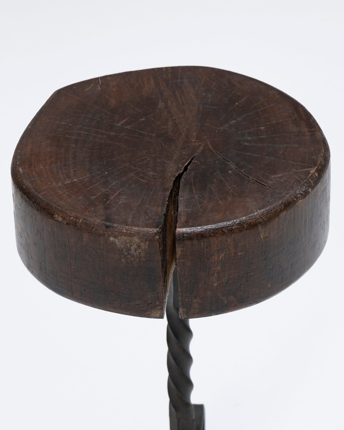 TABOURET BRUTALISTE EN BOIS MASSIF, 1960s