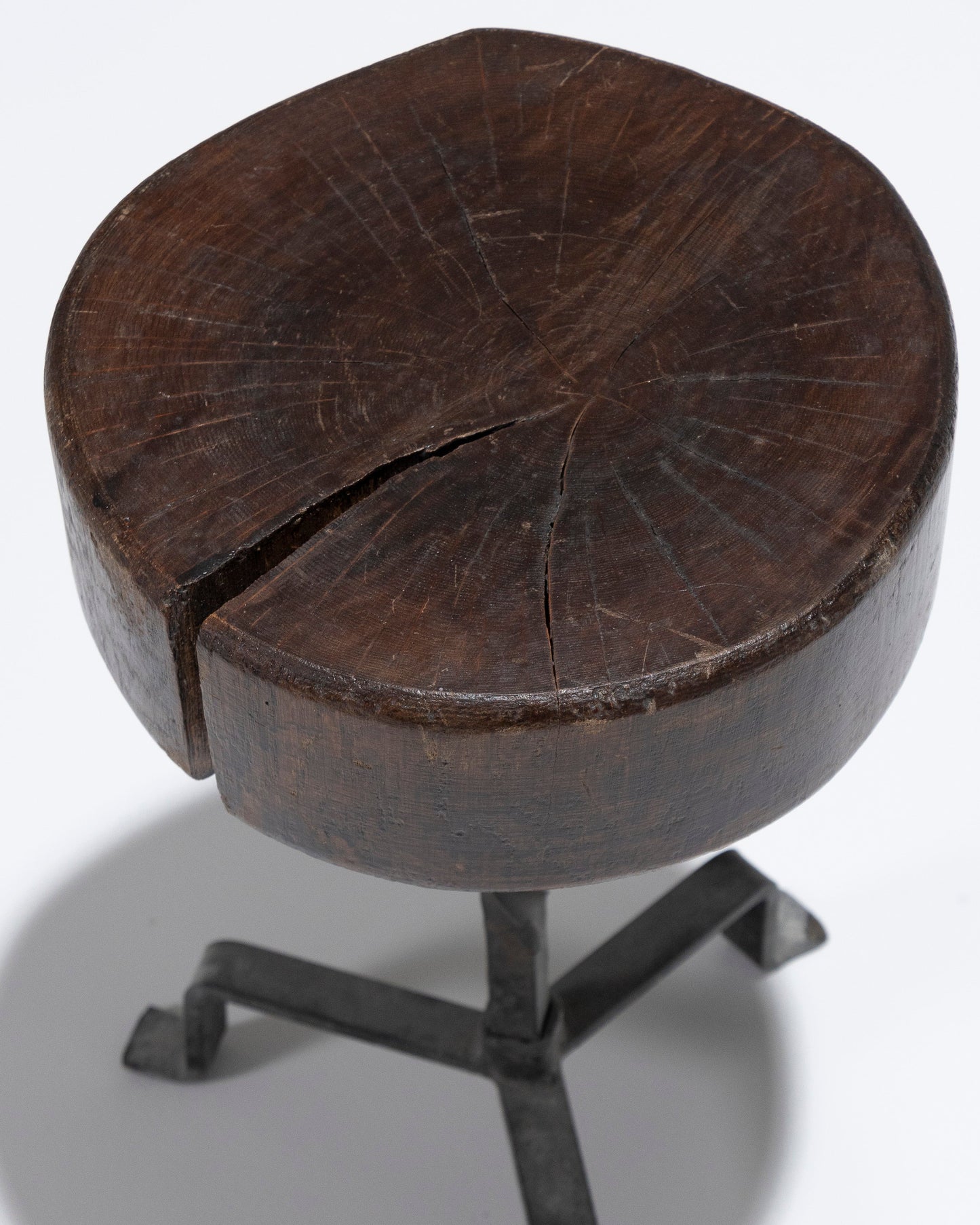 TABOURET BRUTALISTE EN BOIS MASSIF, 1960s