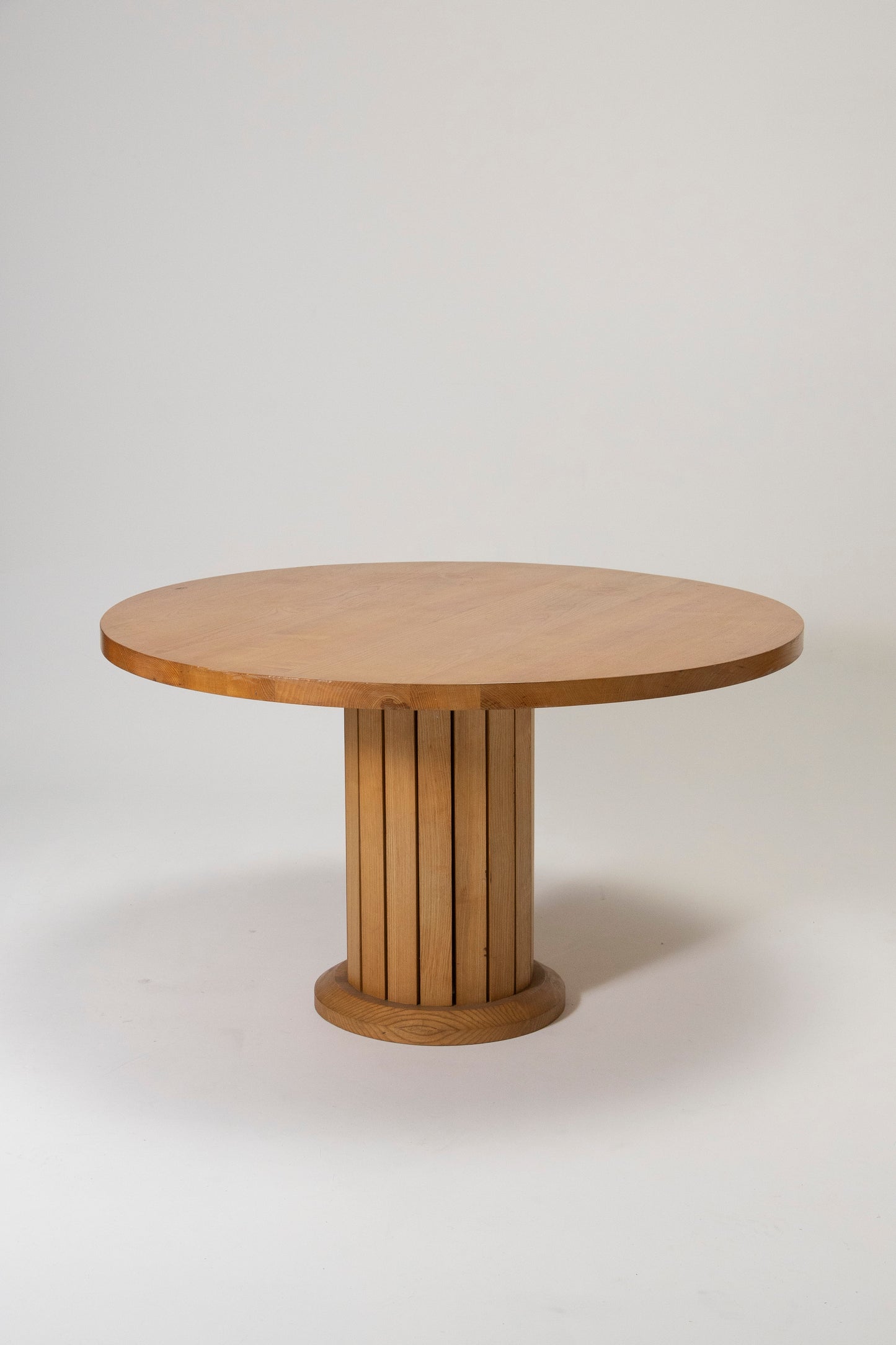 TABLE RONDE EN BOIS MASSIF,1970s