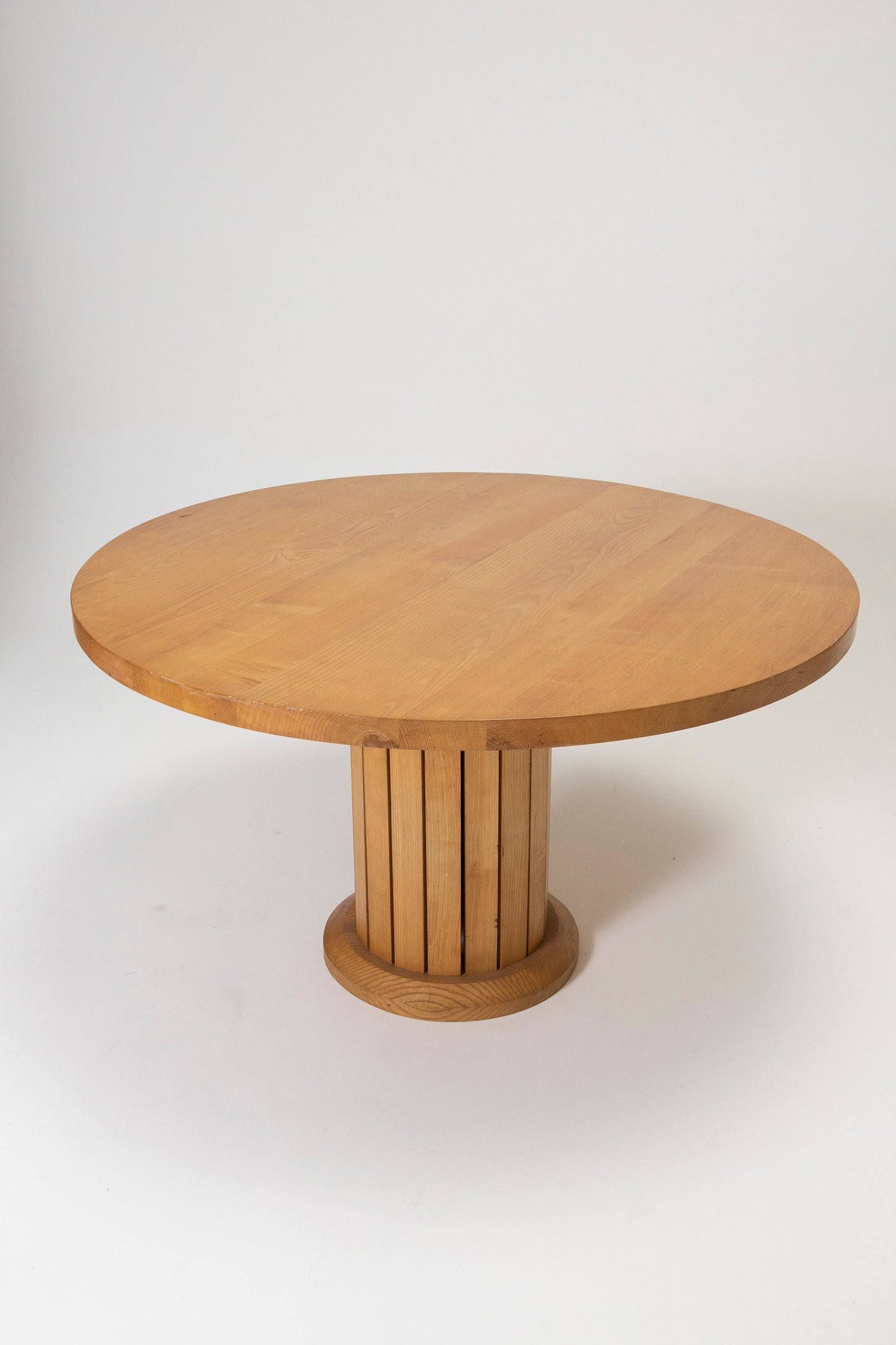 TABLE RONDE EN BOIS MASSIF,1970s