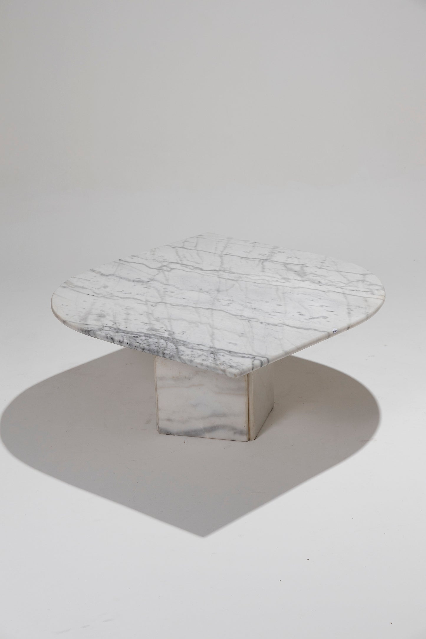 MARBLE EYE TABLE