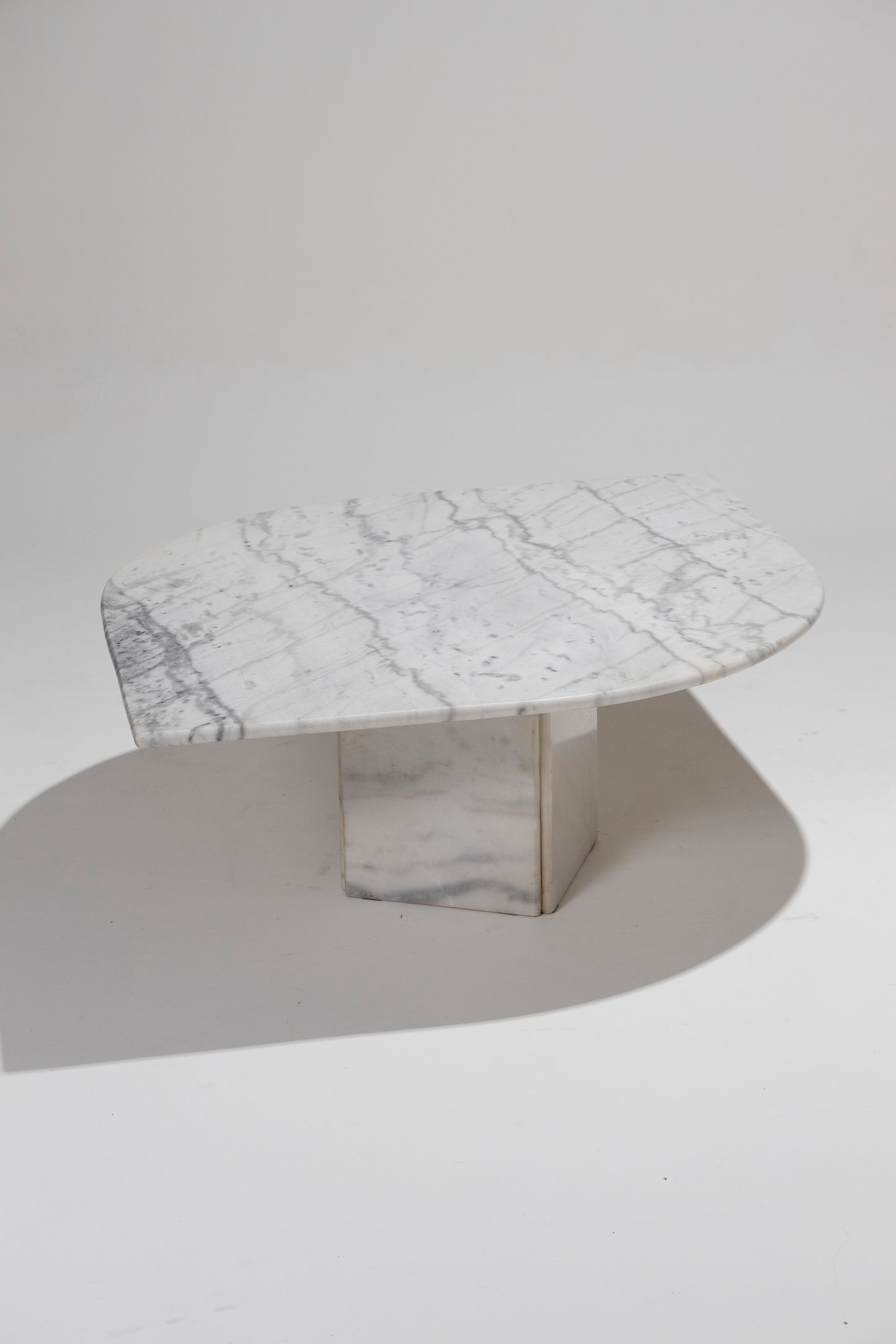 MARBLE EYE TABLE