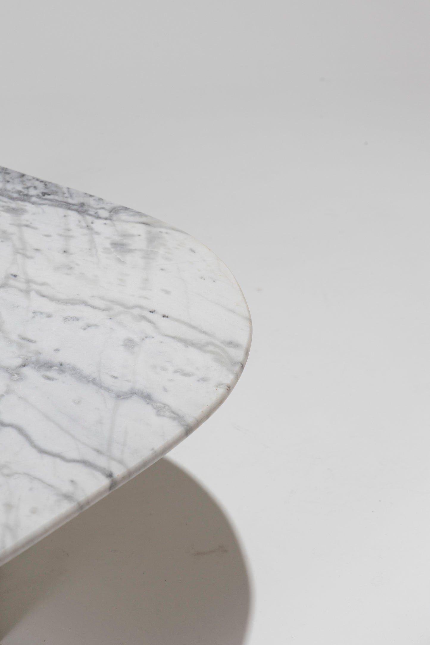 MARBLE EYE TABLE