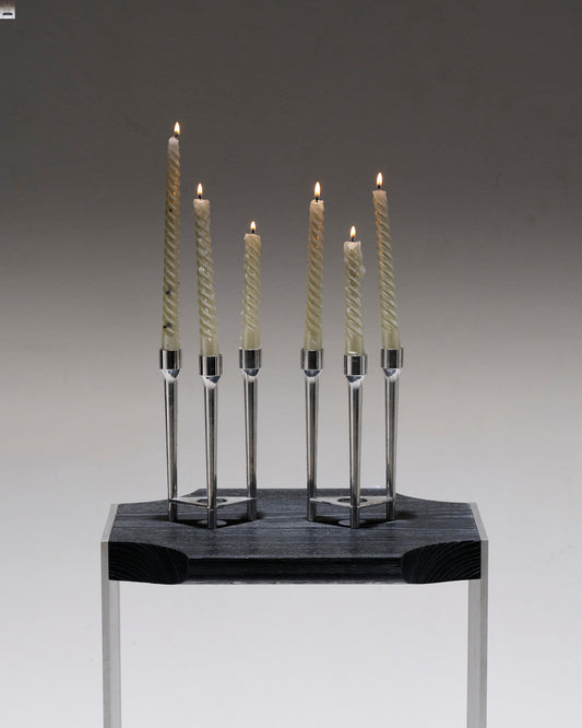 PAIRE DE BOUGEOIRS EN MÉTAL, 1970s