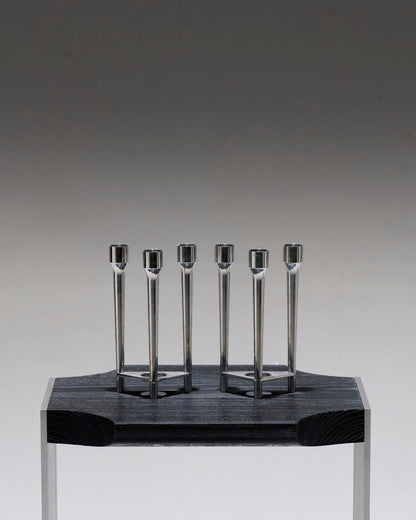 PAIRE DE BOUGEOIRS EN MÉTAL, 1970s