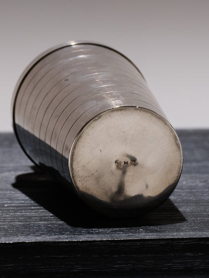 SHAKER EN MÉTAL ARGENTÉ, 1950s