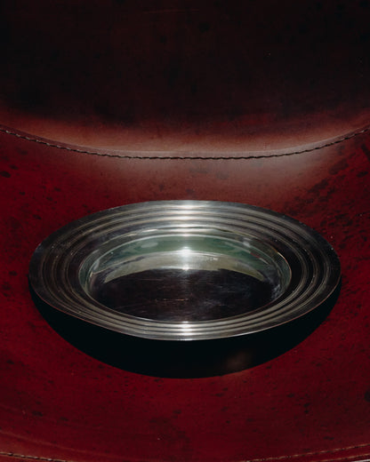 ASSIETTE À PÂTÉE EN MÉTAL ARGENTÉ PETIT CHIEN / CHAT, 1970s