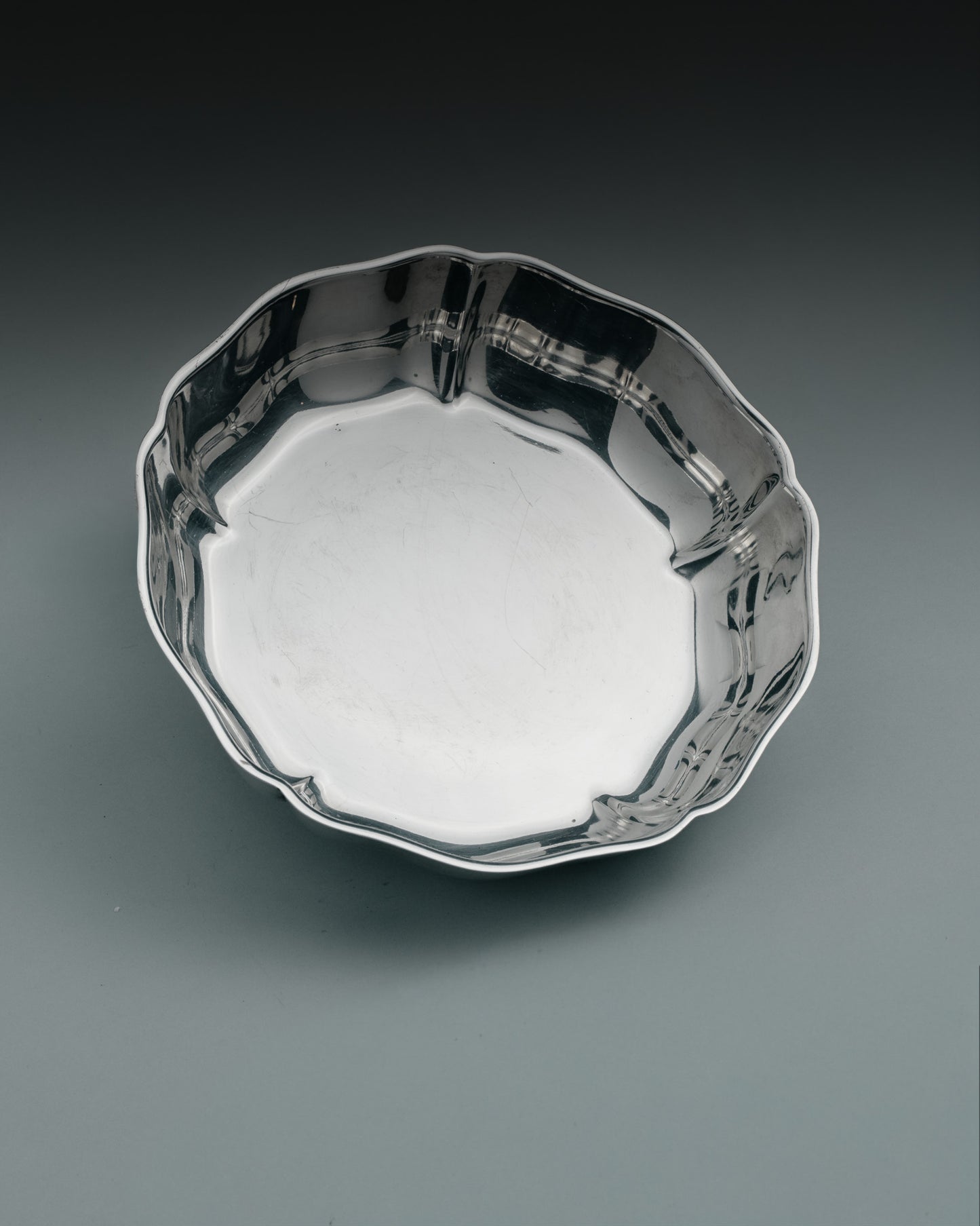 GAMELLE EN MÉTAL ARGENTÉ POUR GRAND CHIEN, 1960s