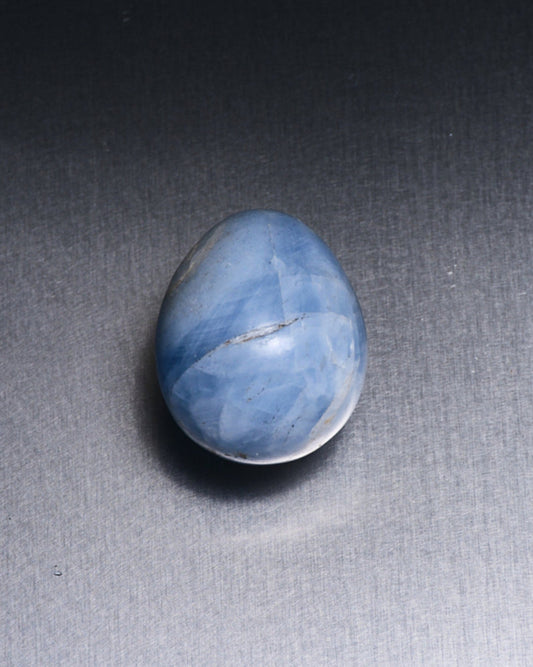 DECORATIVE CALCITE EGG