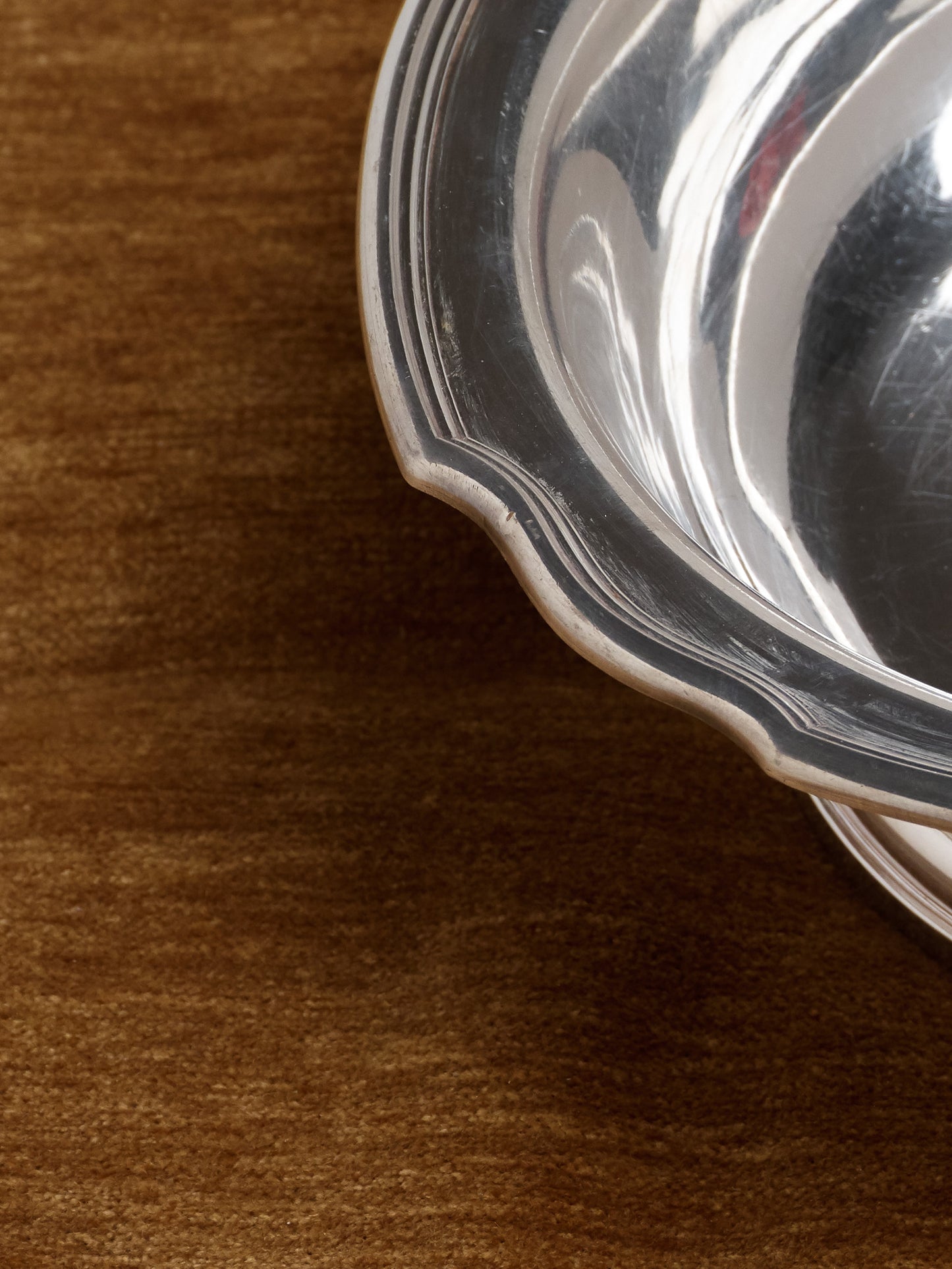 GAMELLE EN MÉTAL ARGENTÉ POUR GRAND CHIEN, 1950s