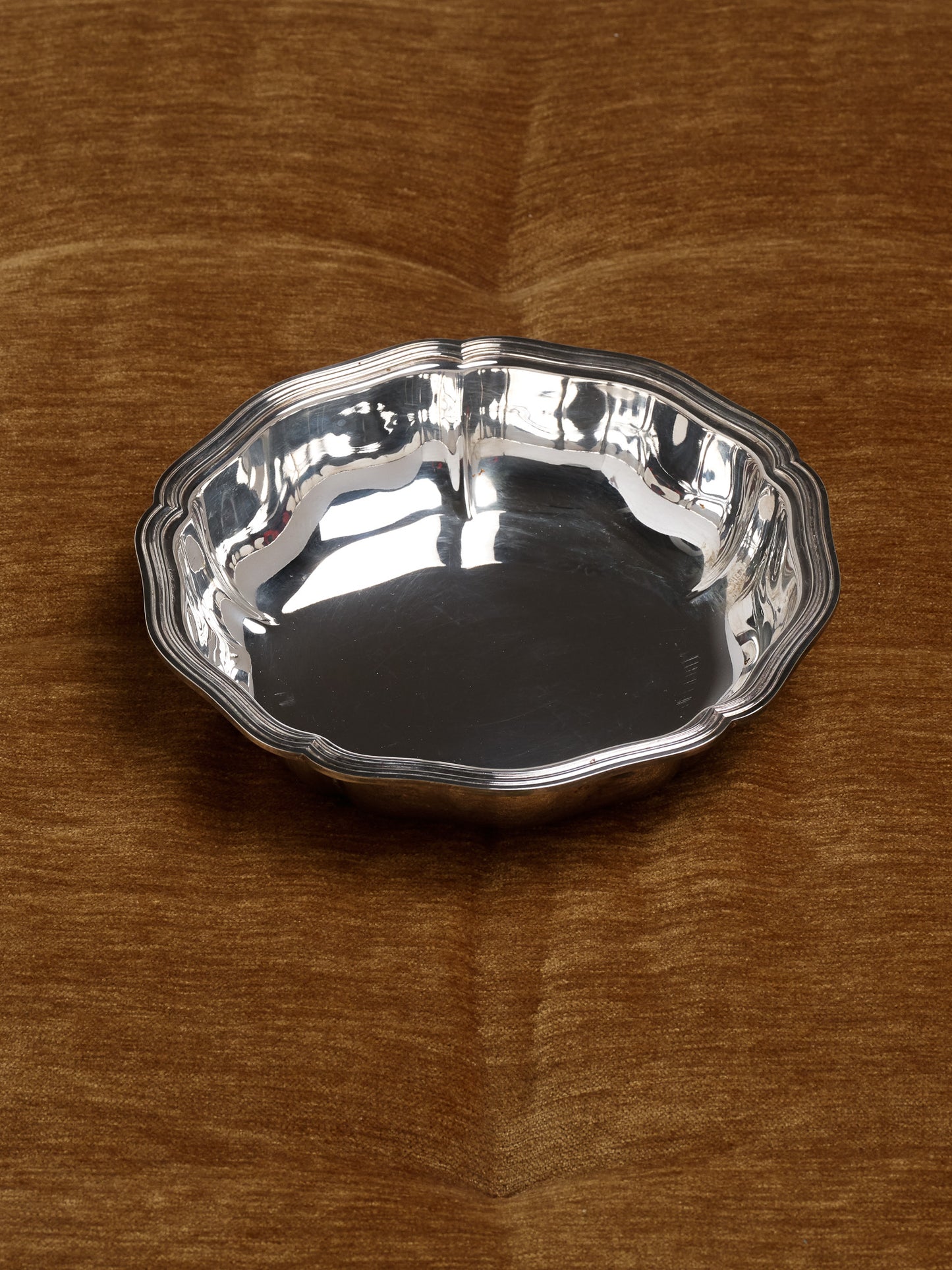 GAMELLE EN MÉTAL ARGENTÉ POUR GRAND CHIEN, 1950s