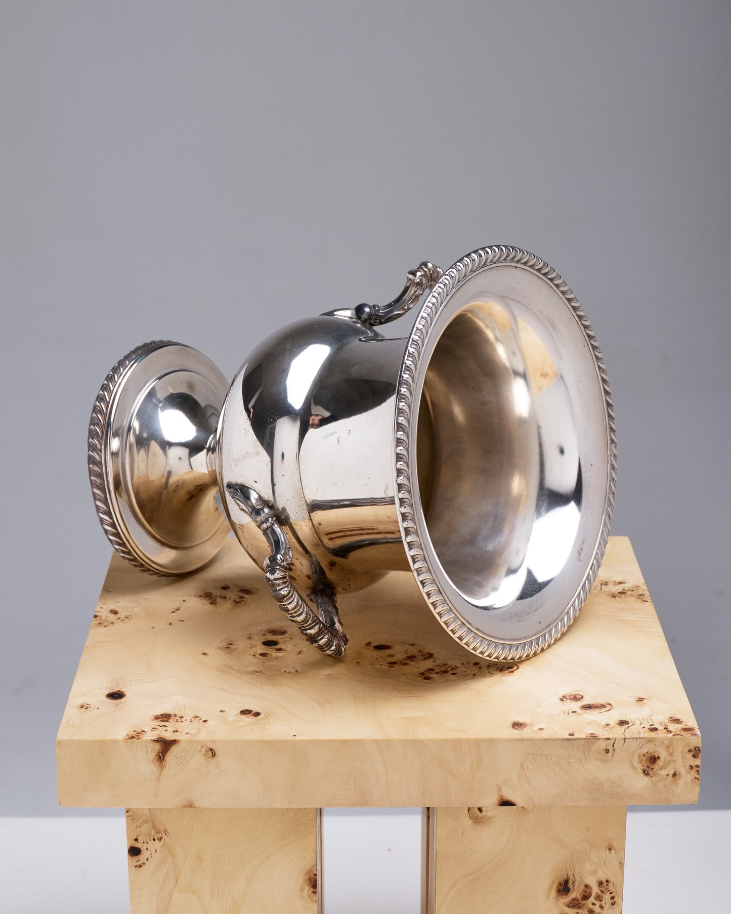 MEDICIS CHAMPAGNE BUCKET, SILVER-PLATED METAL