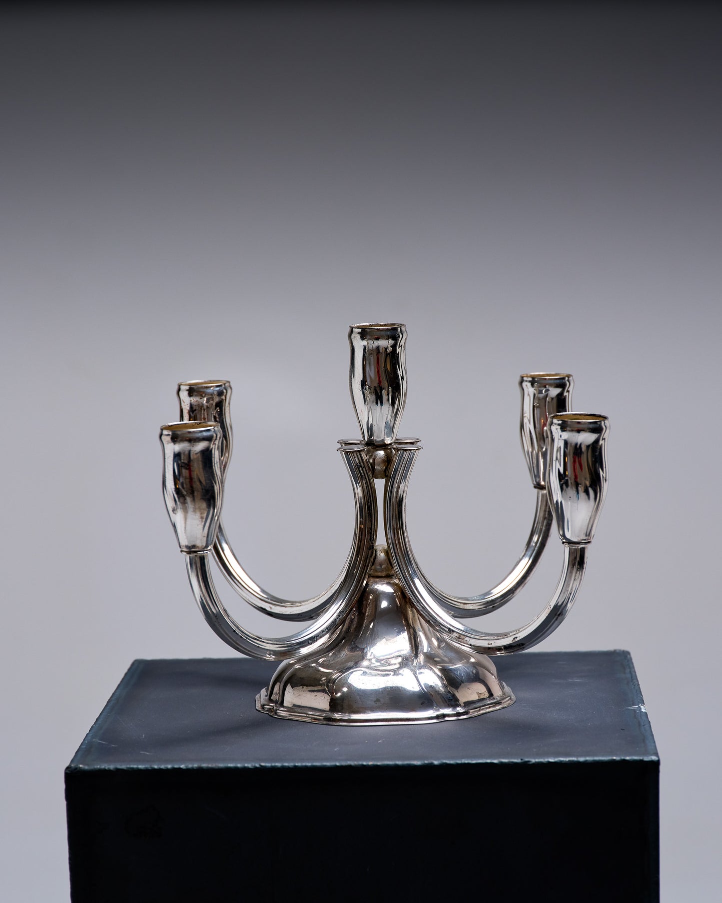 5-LIGHT SILVER-PLATED METAL CANDELABRA, 1970s