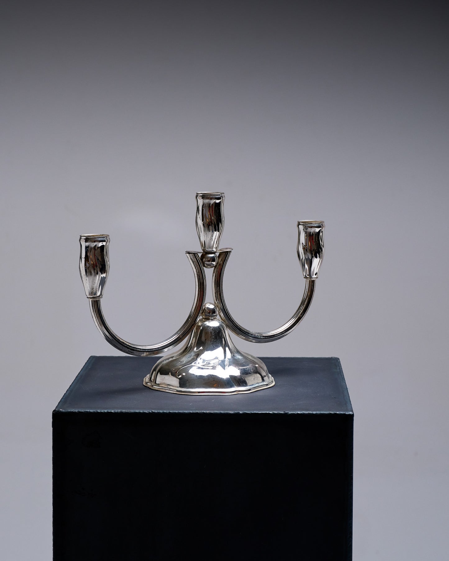 CHANDELIER 3 FEUX EN MÉTAL ARGENTÉ, 1970s