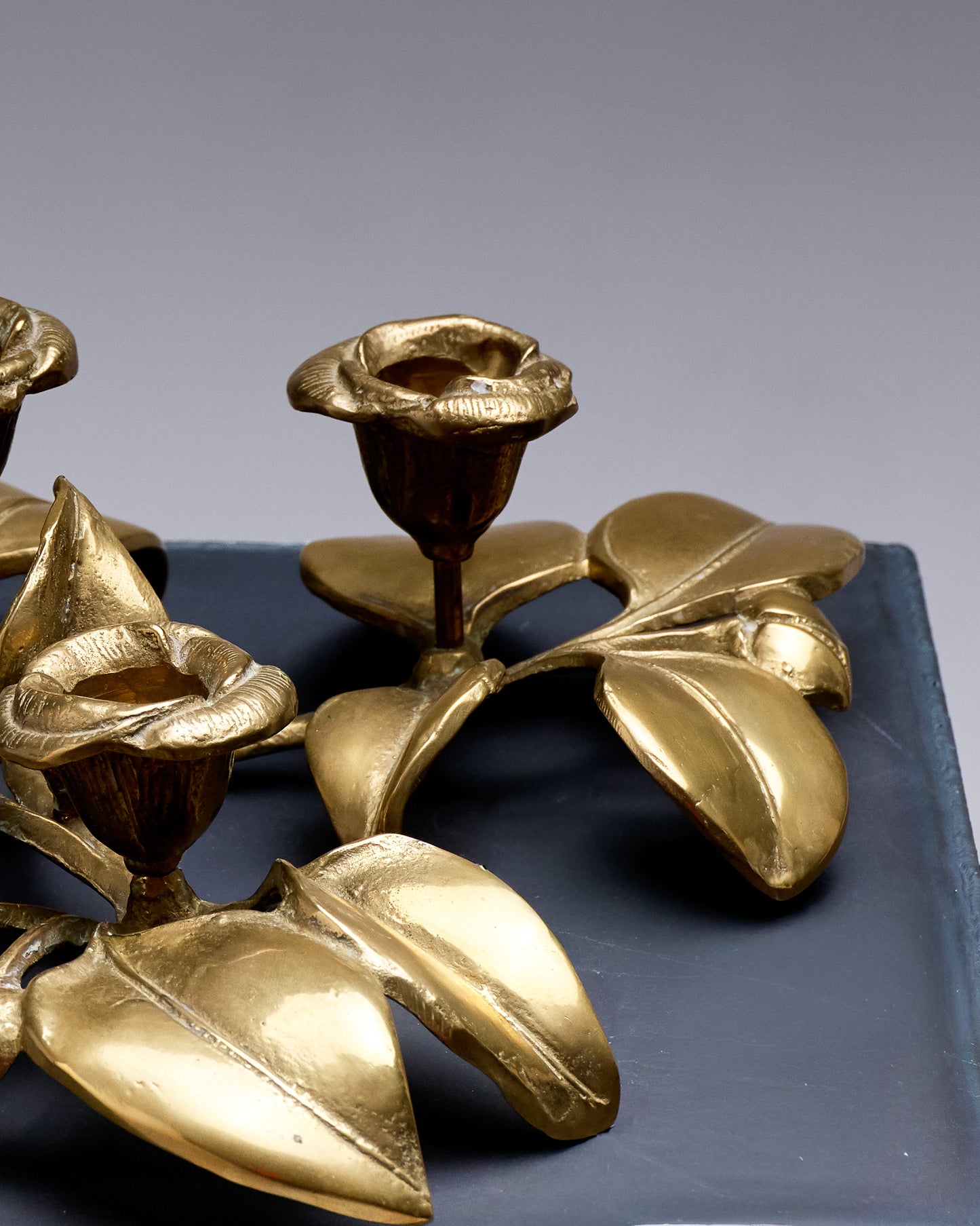 BOUGEOIR TROIS FEUX EN BRONZE, 1970s