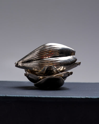 BOUGEOIR / CENDRIER FLORAL EN MÉTAL ARGENTÉ, 1970s