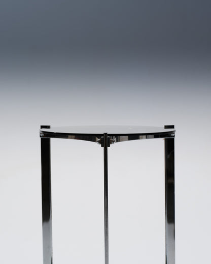 TABLE D'APPOINT EN MÉTAL ET VERRE, 1970s