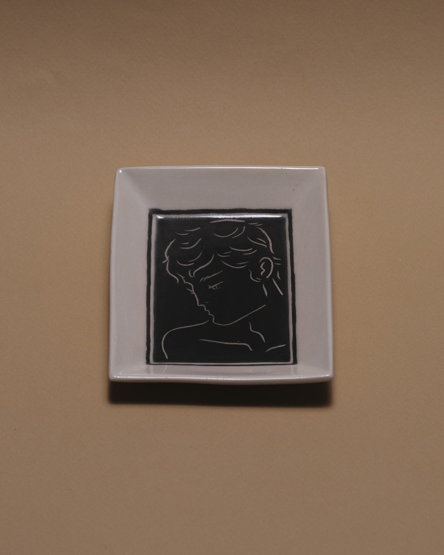 VIDE-POCHE EN CÉRAMIQUE DÉCOR VISAGE MASCULIN