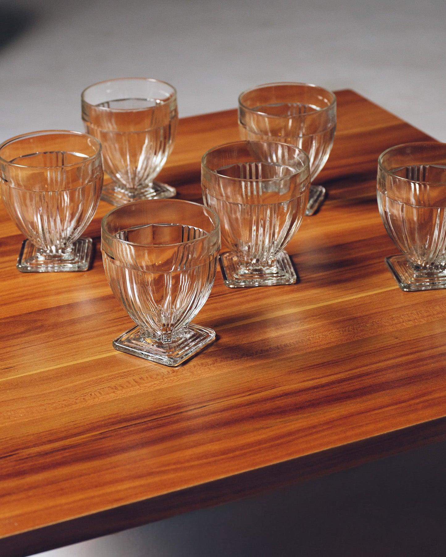 SET OF 6 MOLDED GLASS GLASSES, 1970s