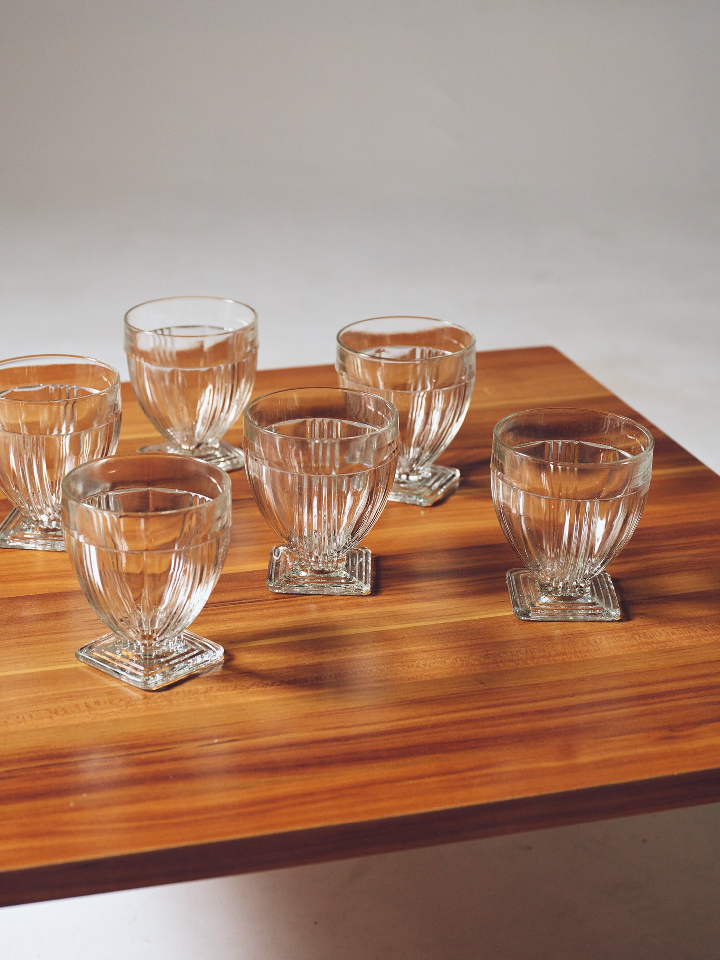 SET OF 6 MOLDED GLASS GLASSES, 1970s