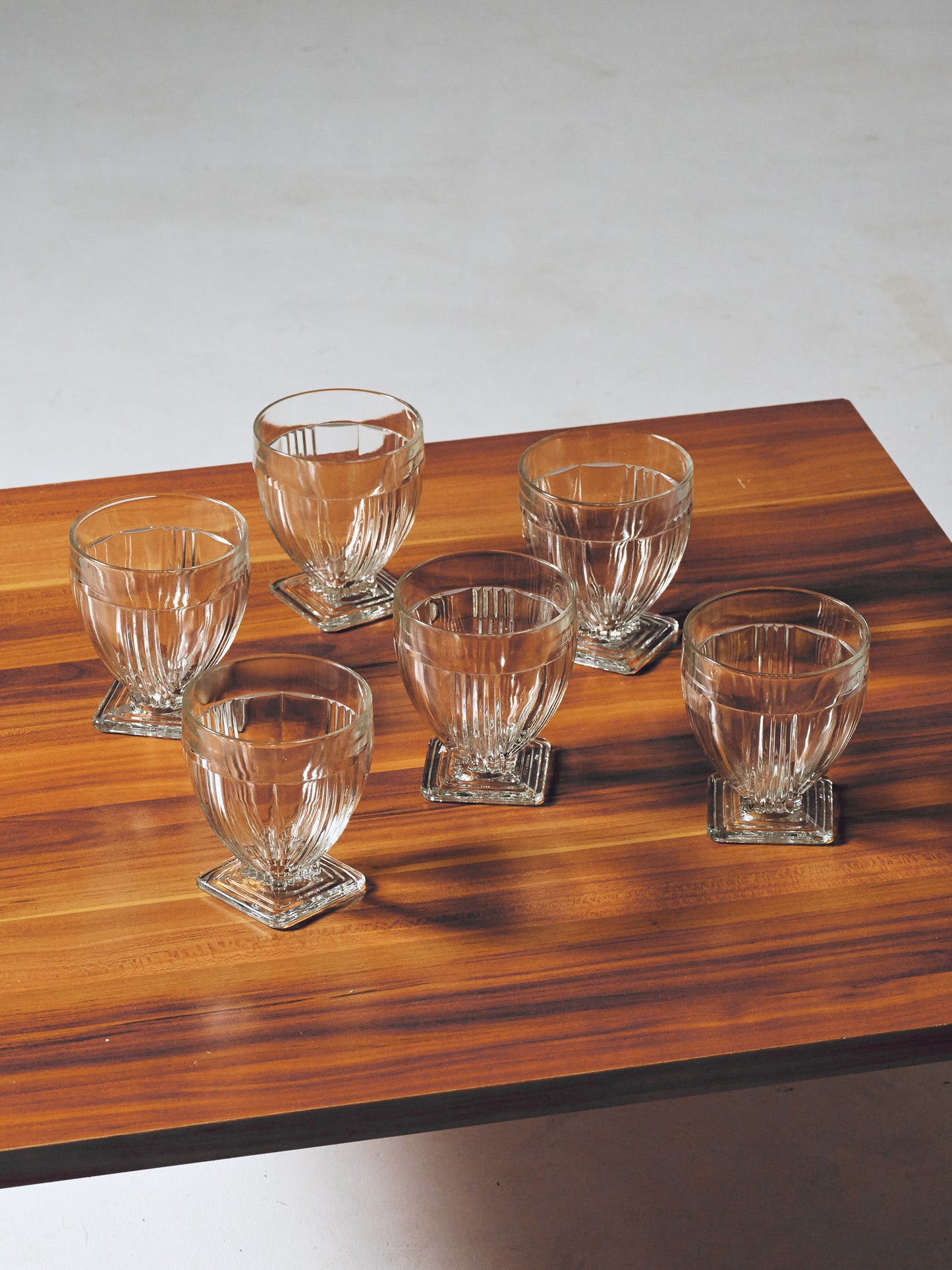 SET OF 6 MOLDED GLASS GLASSES, 1970s