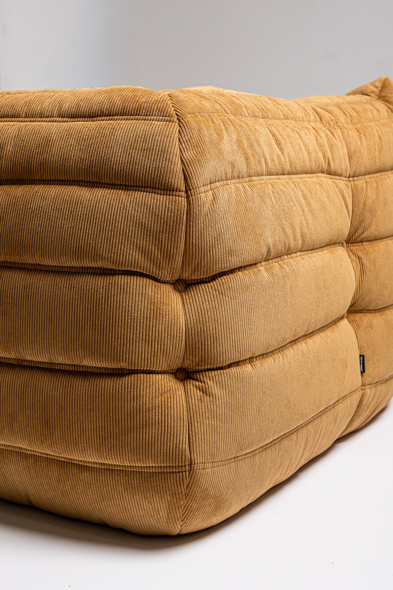 TOGO CORNER CHAIR, MICHEL DUCAROY, LIGNE ROSET