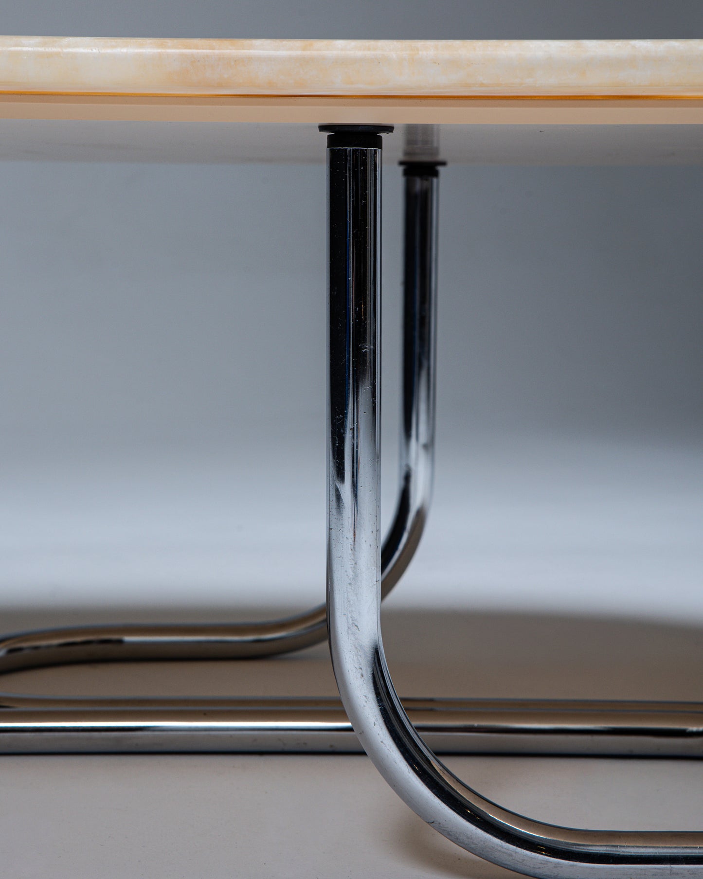 TABLE BASSE MV002 EN CHROME ET ONYX