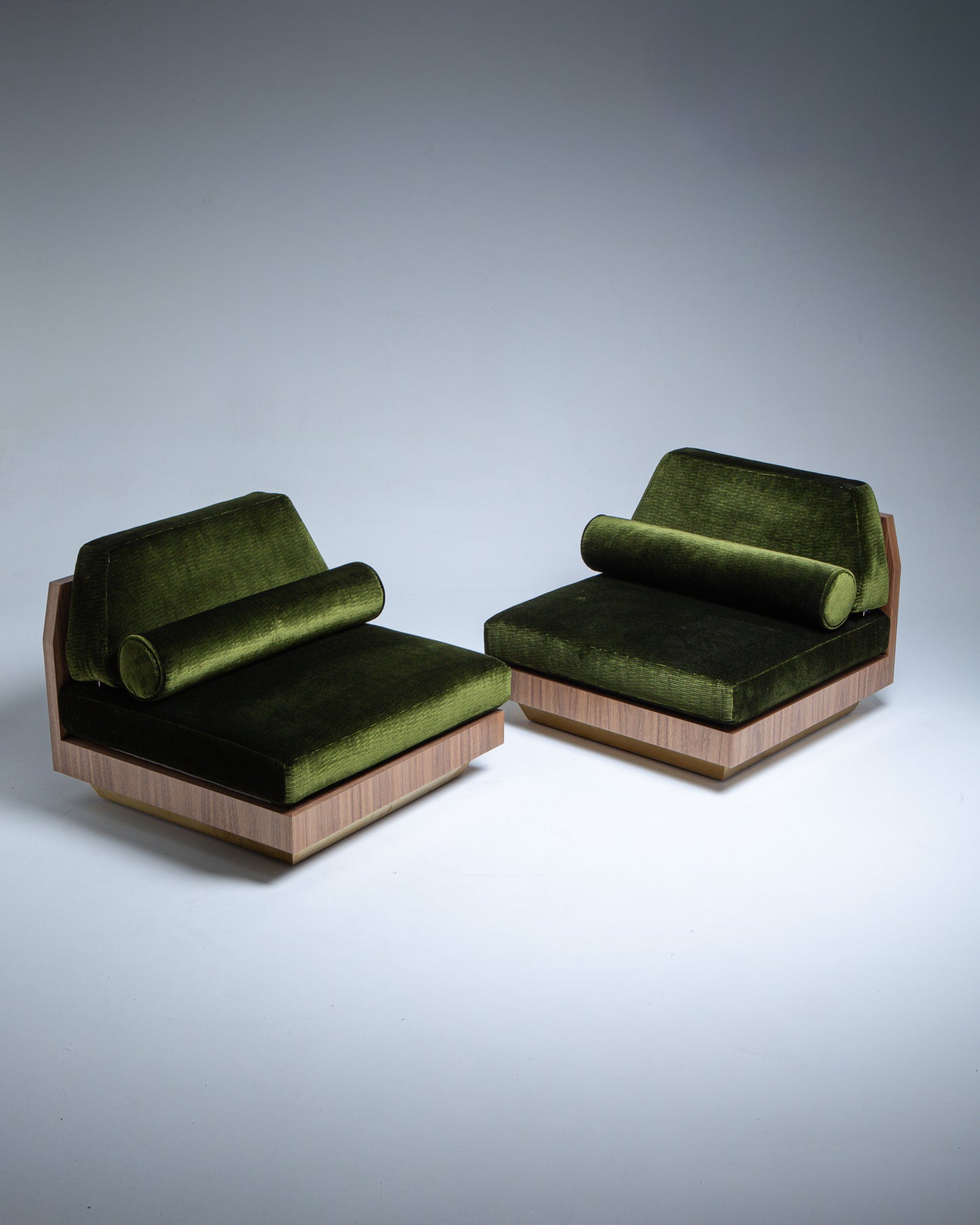 PAIRE DE FAUTEUILS W/S WOOD