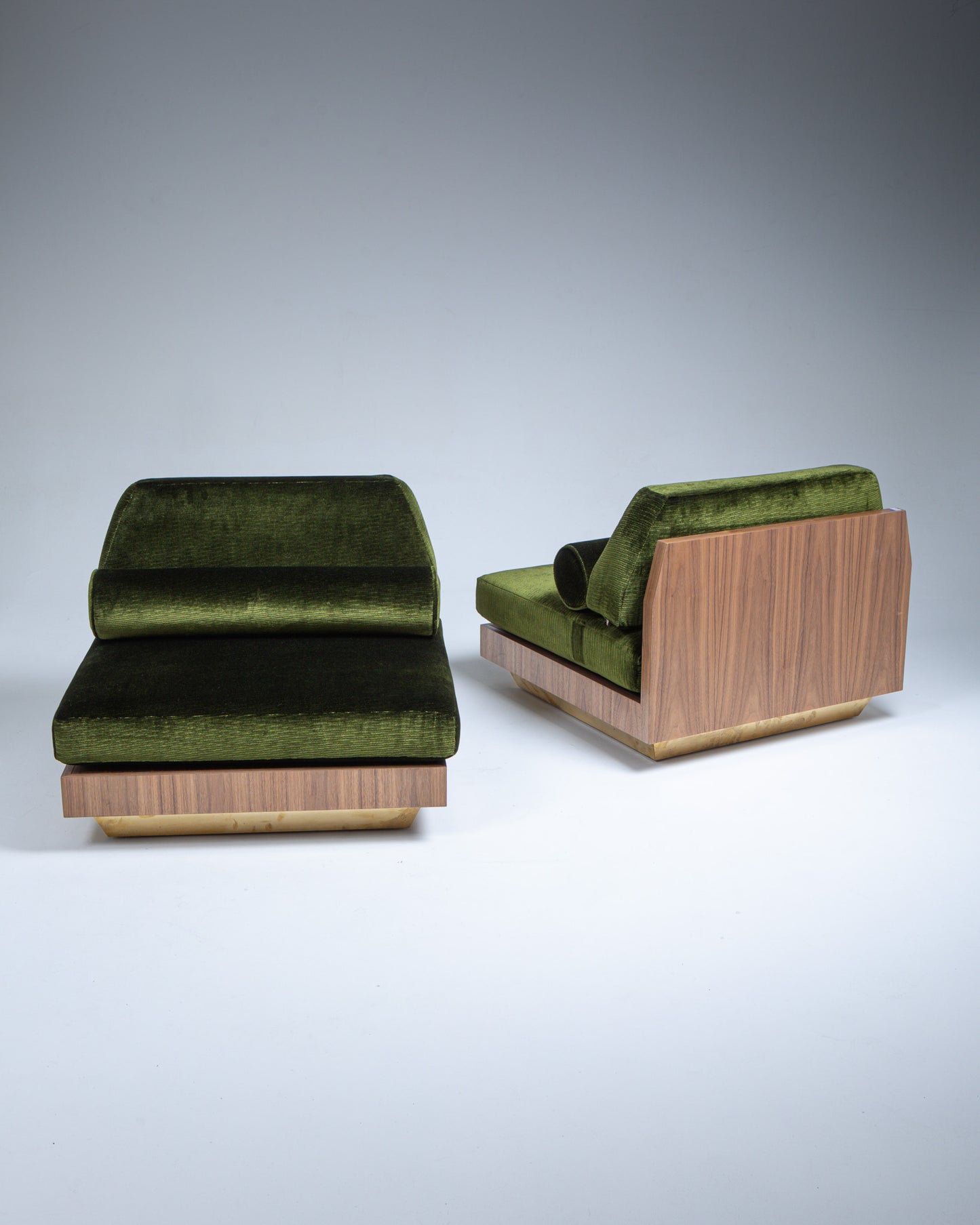 PAIRE DE FAUTEUILS W/S WOOD