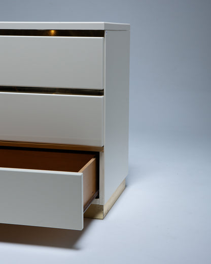 COMMODE EN LAQUE ET LAITON, ÉRIC MAVILLE, 1970s