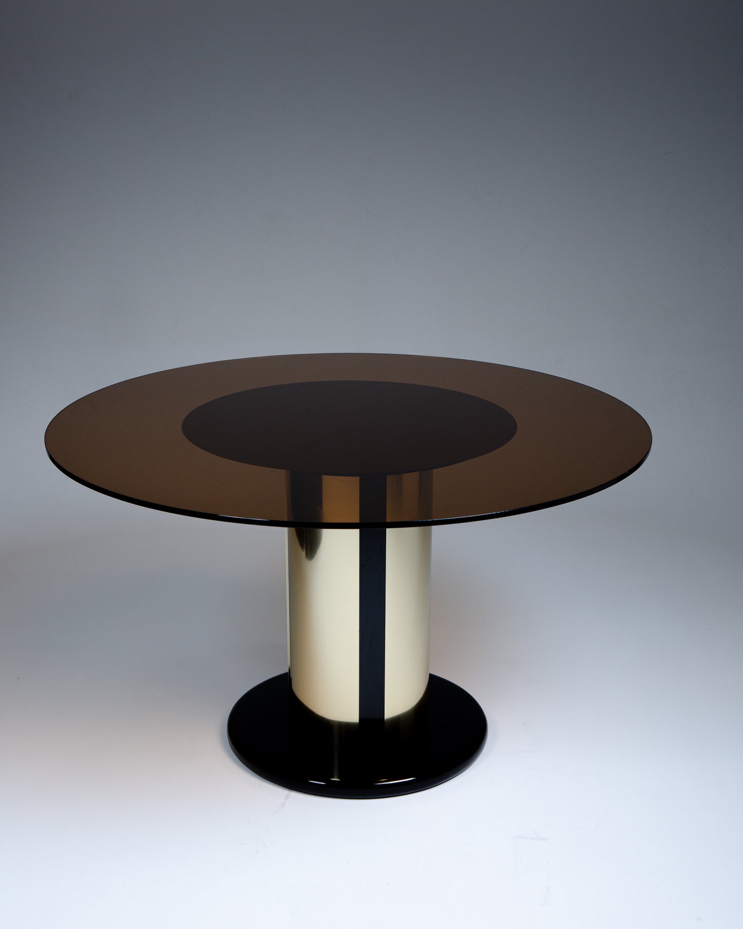 TABLE À MANGER EN LAITON ET VERRE, 1970s