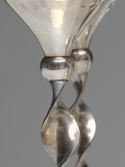 PAIRE DE 2 VERRES HAUT EN MÉTAL ARGENTÉ