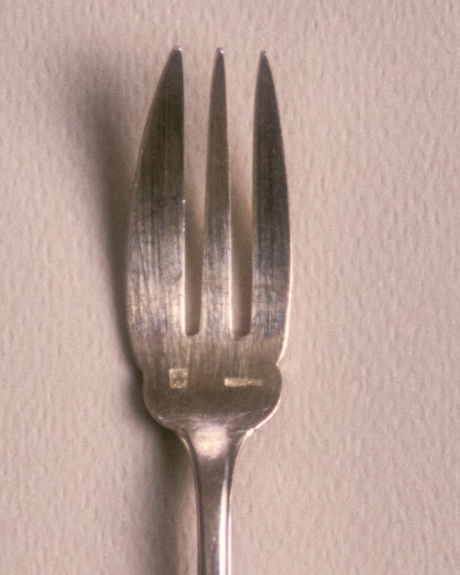 SERVICE DE FOURCHETTES À DESSERT EN MÉTAL ARGENTÉ, ART DÉCO