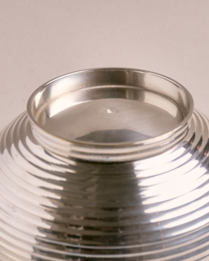 SILVER-TRIBBED METAL TRAY