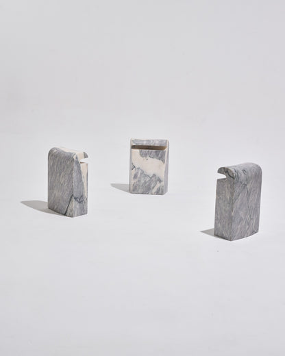 TABLE BASSE EN MARBRE BLANC ET GRIS