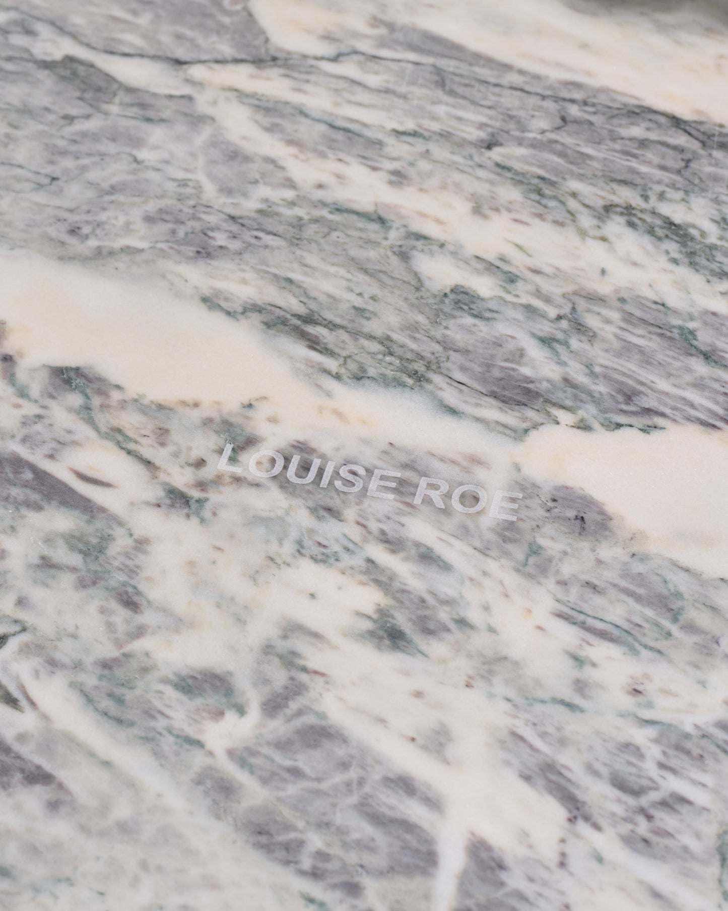 TABLE BASSE EN MARBRE BLANC ET GRIS