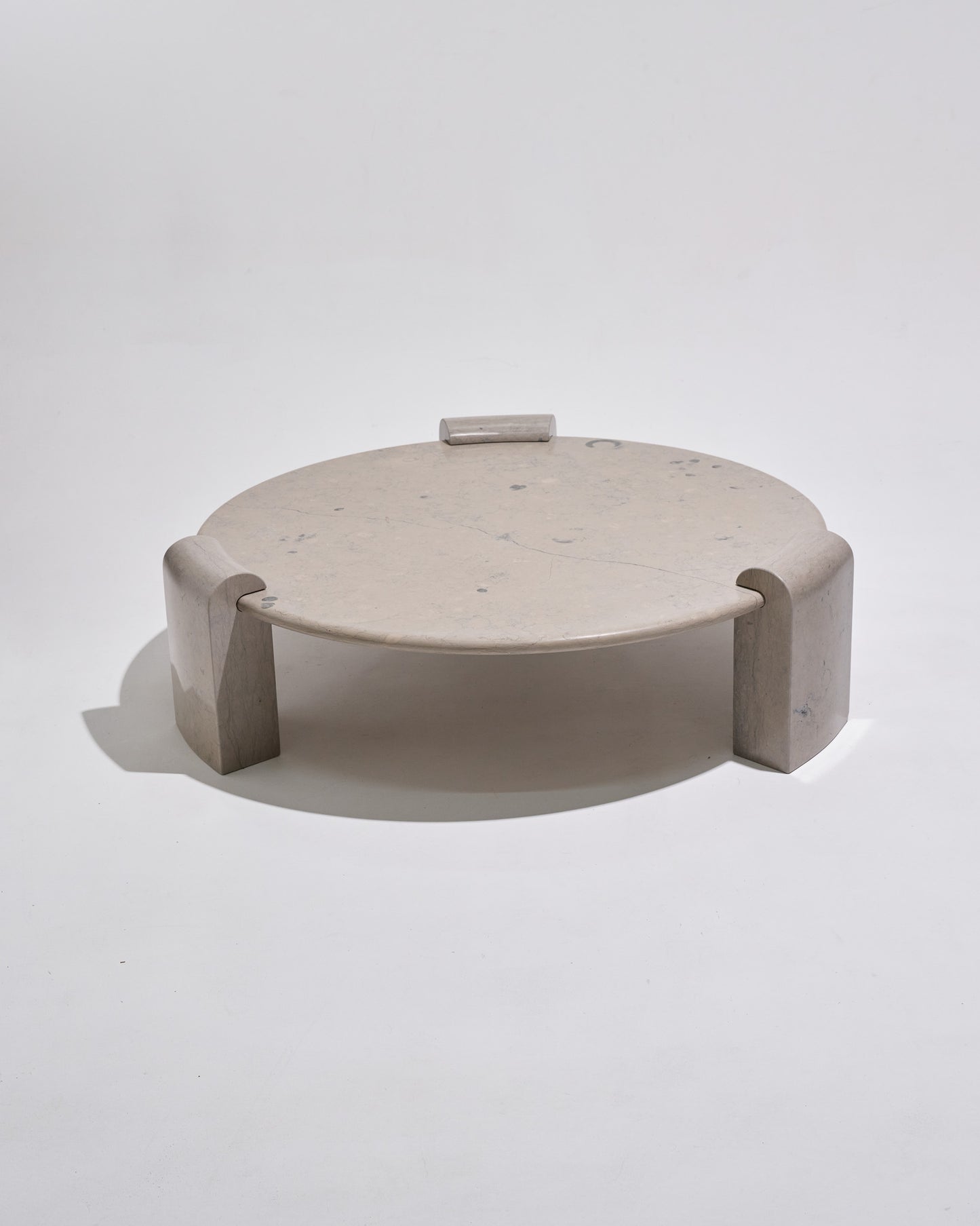 TABLE BASSE EN MARBRE