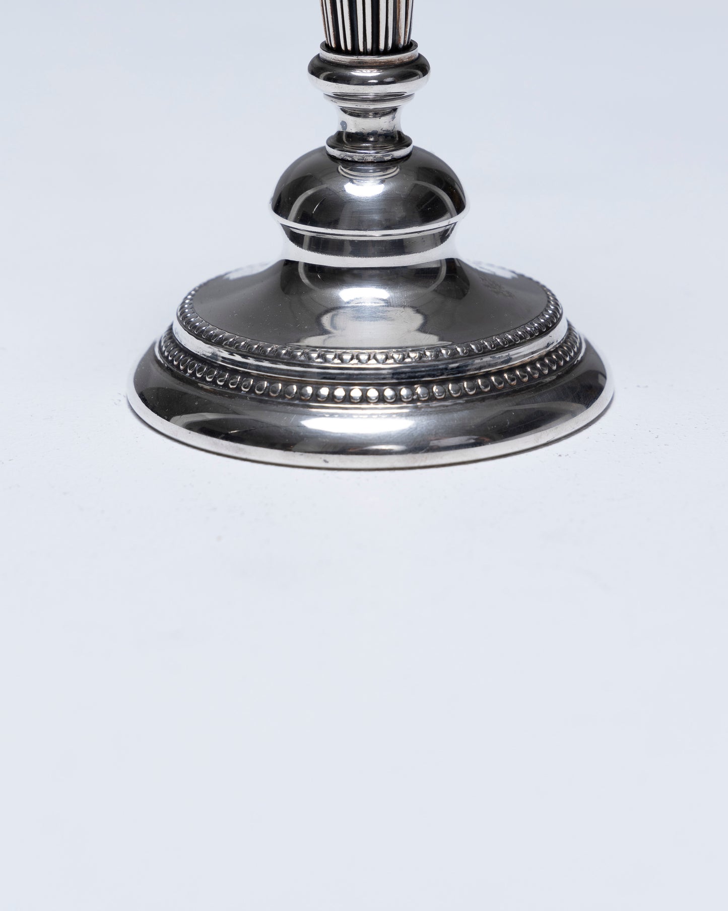 SILVER METAL CANDLE HOLDER